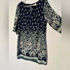 Dress 3/4 sleeve fun pattern size small